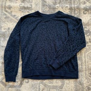 Women’s crew neck sweatshirt